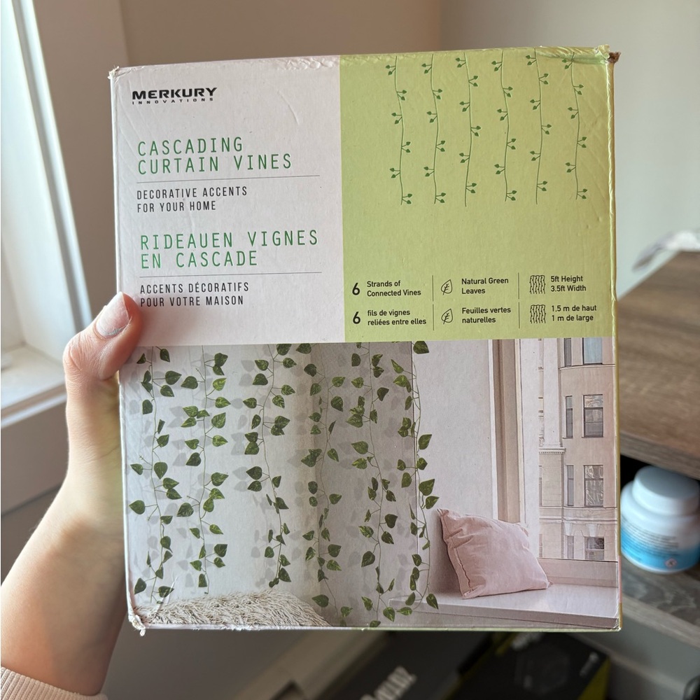 Curtain Vines - Green